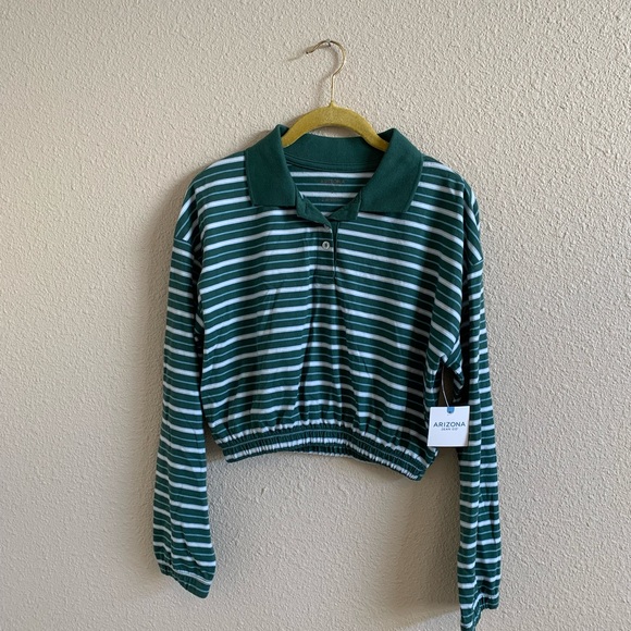 Arizona Jean Company Tops - ARIZONA Stripped Top NWT 🌴